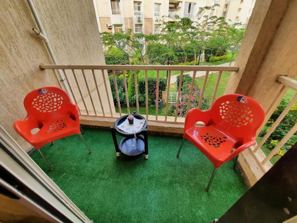 Lovely 2-bedrooms With Garden View In Madinaty * Kair